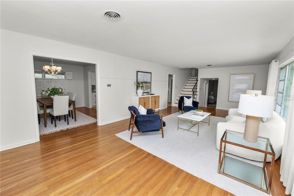 Activo con contrato: $564,900 (4 camas, 3 baños, 2829 Pies cuadrados)