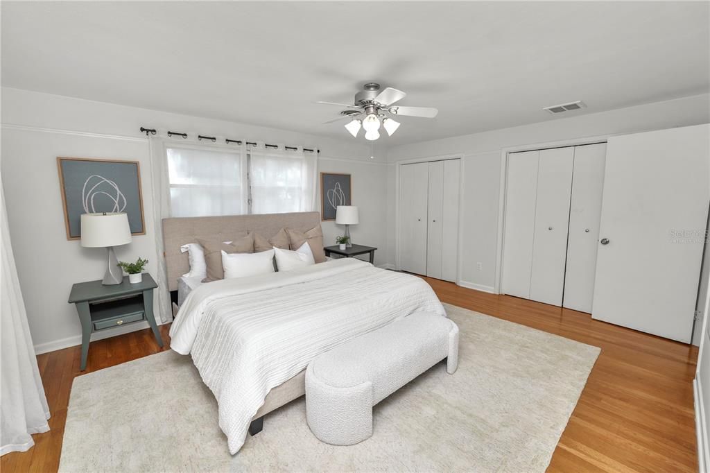 Activo con contrato: $564,900 (4 camas, 3 baños, 2829 Pies cuadrados)