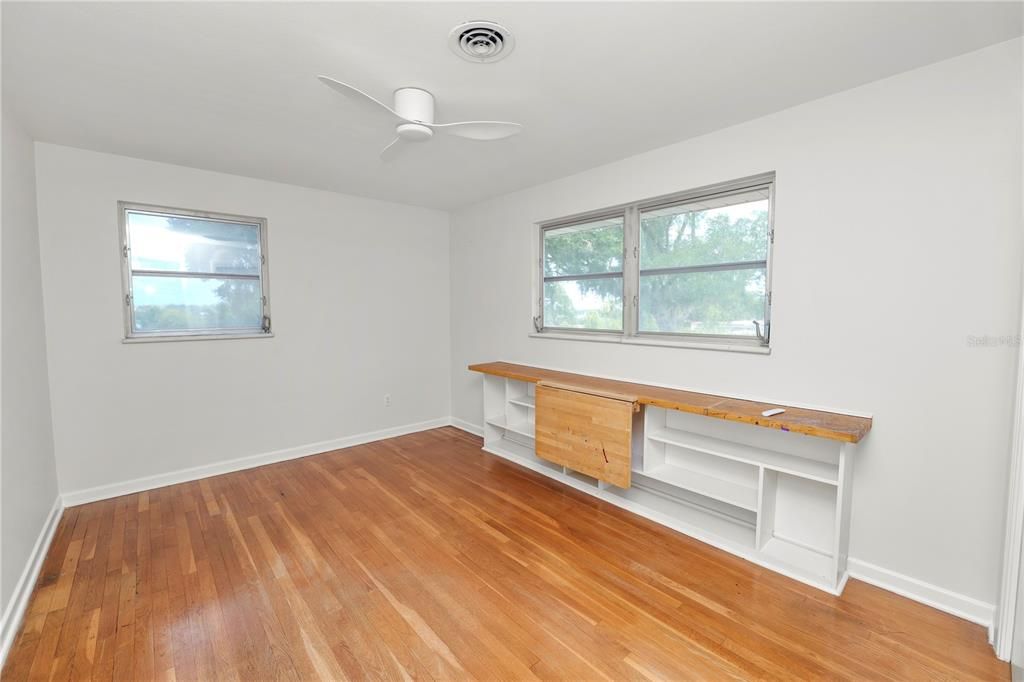 Activo con contrato: $564,900 (4 camas, 3 baños, 2829 Pies cuadrados)