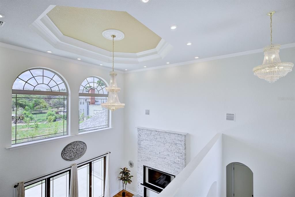 For Sale: $975,000 (5 beds, 3 baths, 4041 Square Feet)
