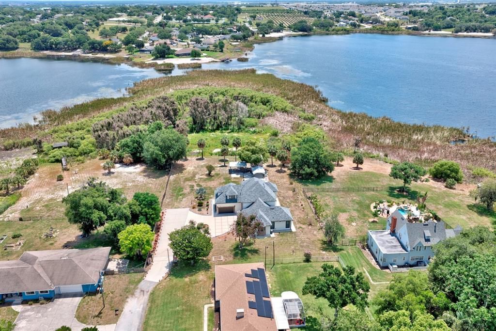 For Sale: $975,000 (5 beds, 3 baths, 4041 Square Feet)