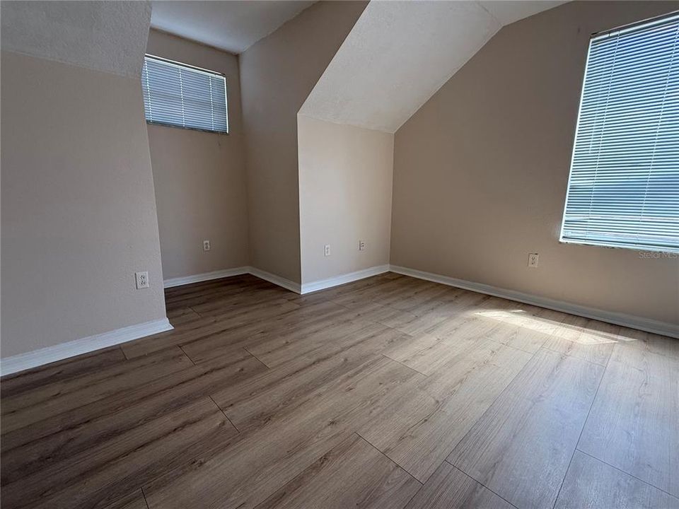 En Renta: $2,500 (4 camas, 2 baños, 1558 Pies cuadrados)