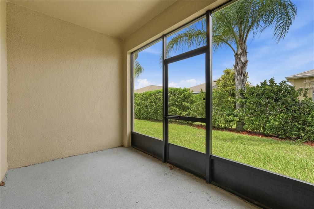 For Sale: $235,000 (2 beds, 2 baths, 1385 Square Feet)
