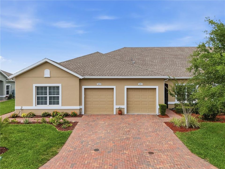 For Sale: $235,000 (2 beds, 2 baths, 1385 Square Feet)