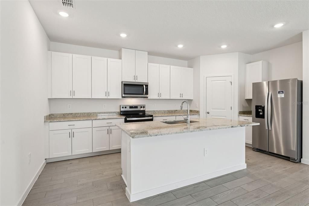 For Sale: $344,990 (4 beds, 3 baths, 1842 Square Feet)