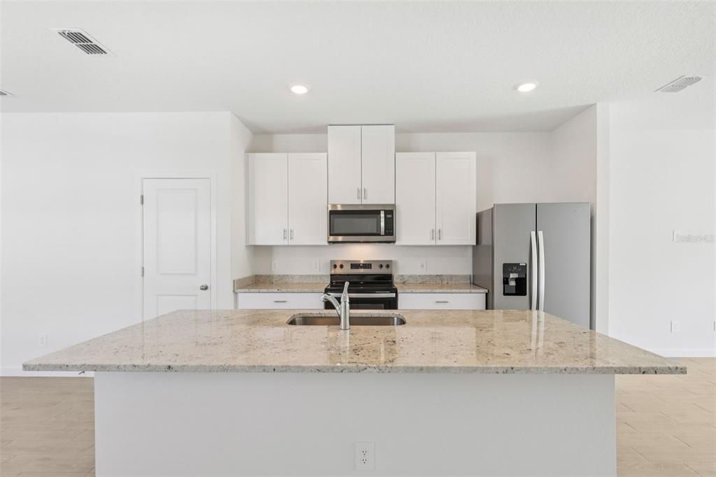 En Venta: $302,990 (3 camas, 2 baños, 1483 Pies cuadrados)