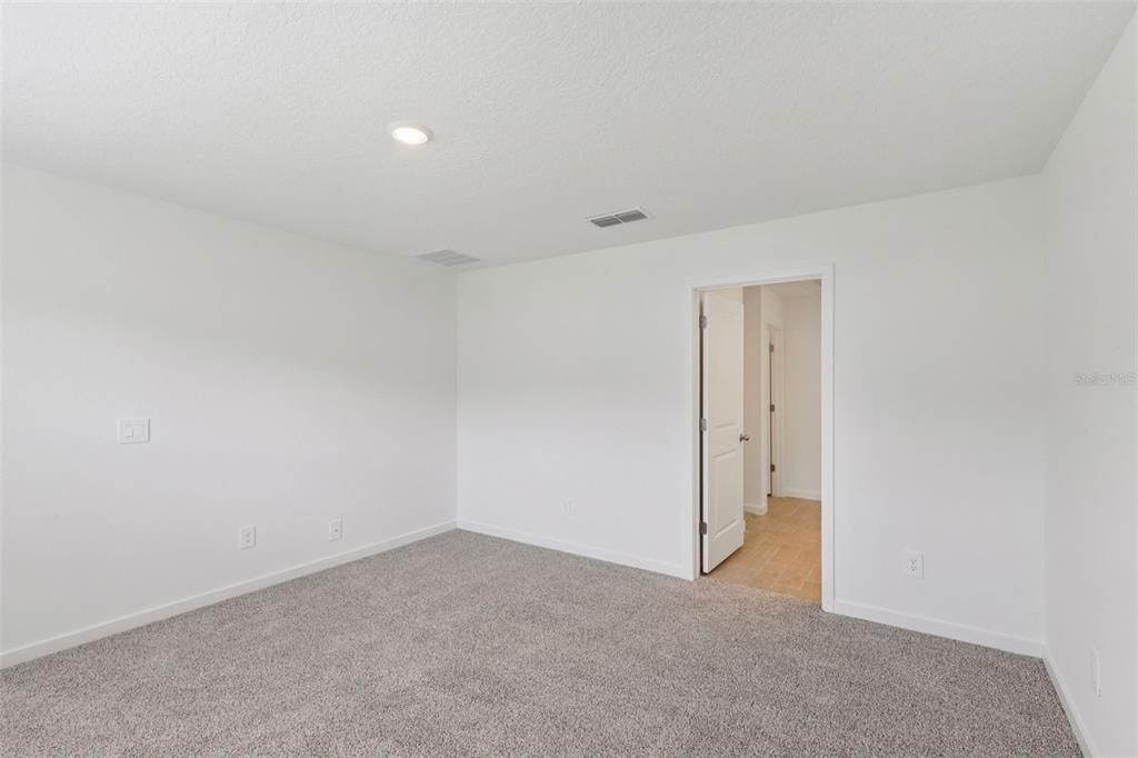 En Venta: $302,990 (3 camas, 2 baños, 1483 Pies cuadrados)