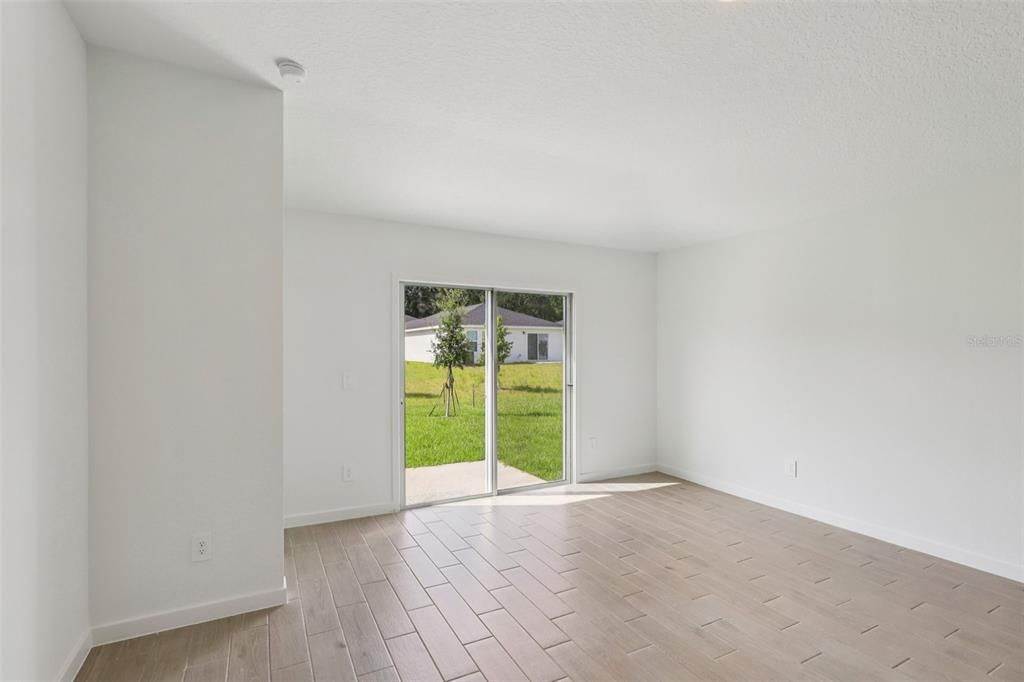 En Venta: $302,990 (3 camas, 2 baños, 1483 Pies cuadrados)