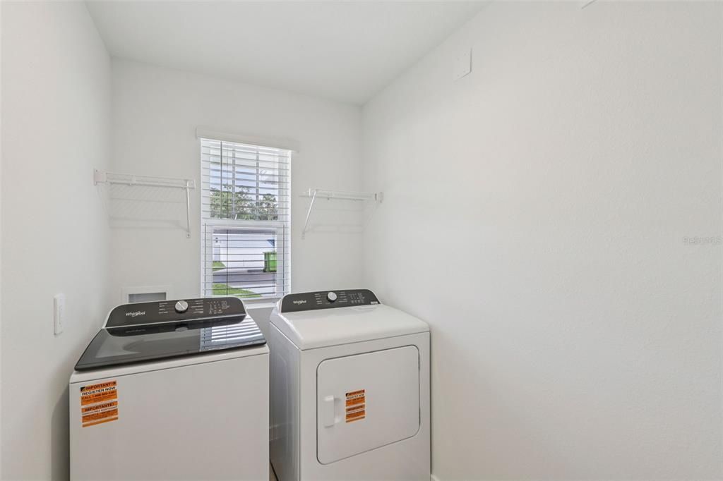 En Venta: $302,990 (3 camas, 2 baños, 1483 Pies cuadrados)