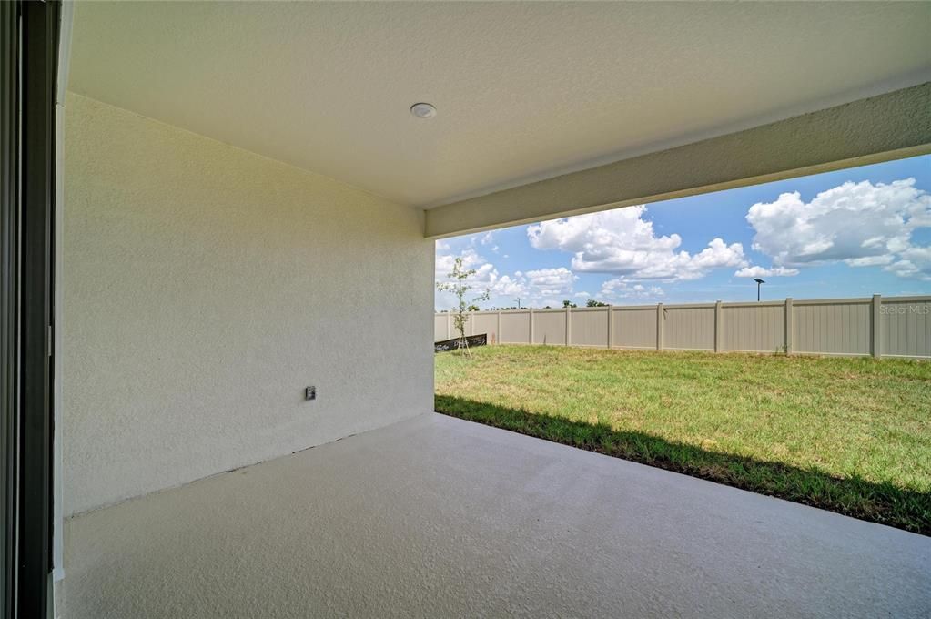 En Venta: $624,990 (3 camas, 3 baños, 2572 Pies cuadrados)