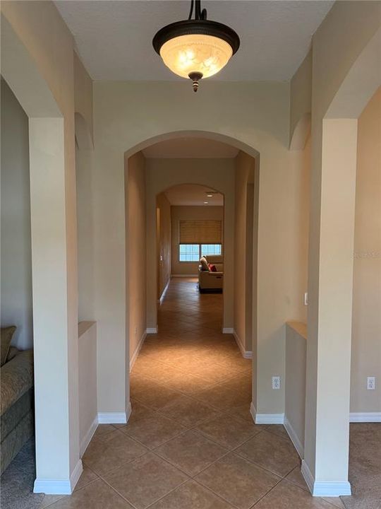 Active With Contract: $485,600 (3 beds, 2 baths, 2093 Square Feet)