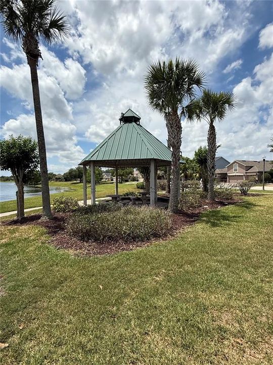 Active With Contract: $485,600 (3 beds, 2 baths, 2093 Square Feet)