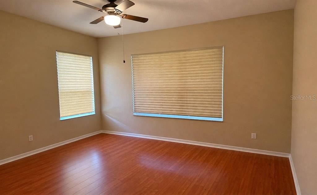 Active With Contract: $485,600 (3 beds, 2 baths, 2093 Square Feet)