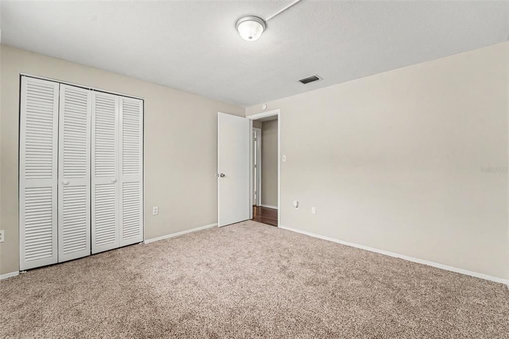 Active With Contract: $324,900 (4 beds, 2 baths, 1727 Square Feet)
