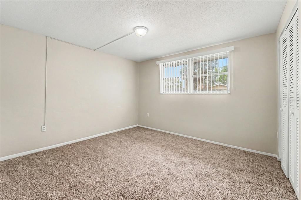 Active With Contract: $324,900 (4 beds, 2 baths, 1727 Square Feet)