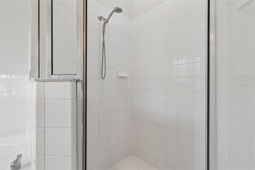 En Renta: $2,250 (4 camas, 3 baños, 1790 Pies cuadrados)