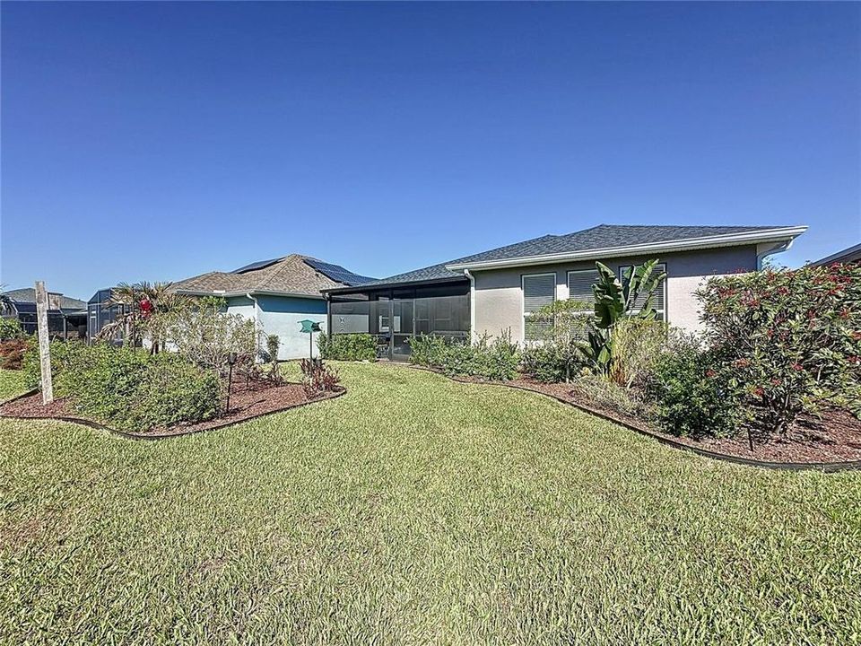 For Sale: $350,000 (3 beds, 2 baths, 1900 Square Feet)