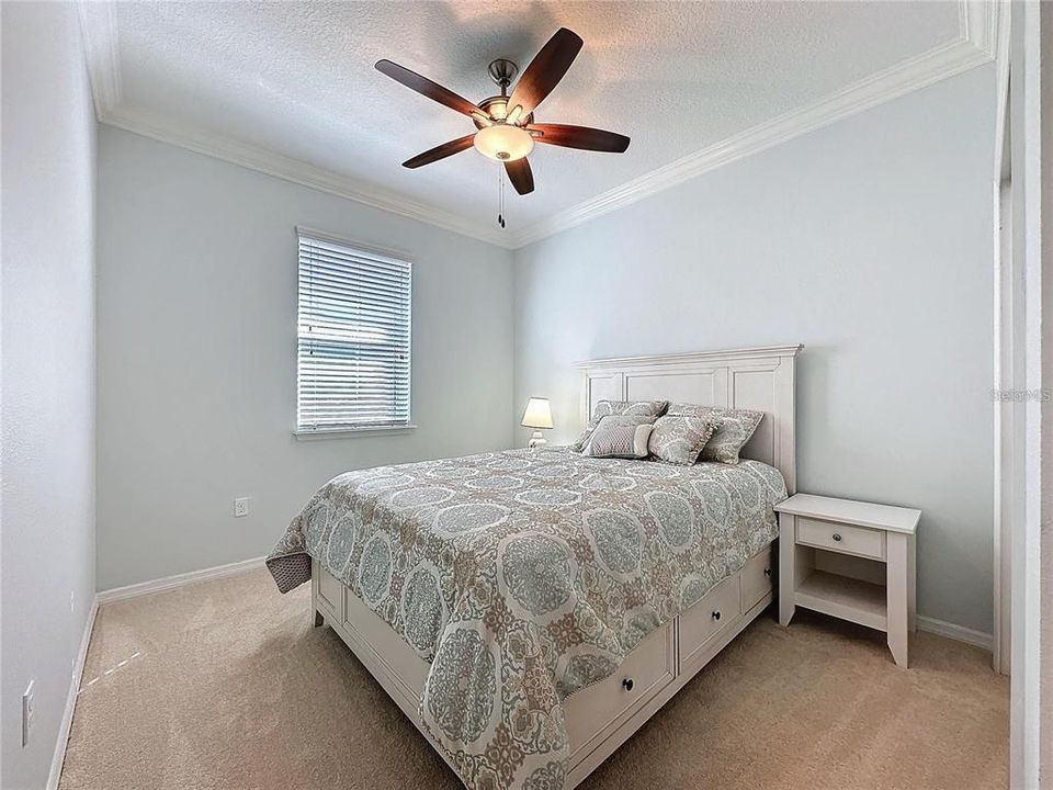 For Sale: $350,000 (3 beds, 2 baths, 1900 Square Feet)