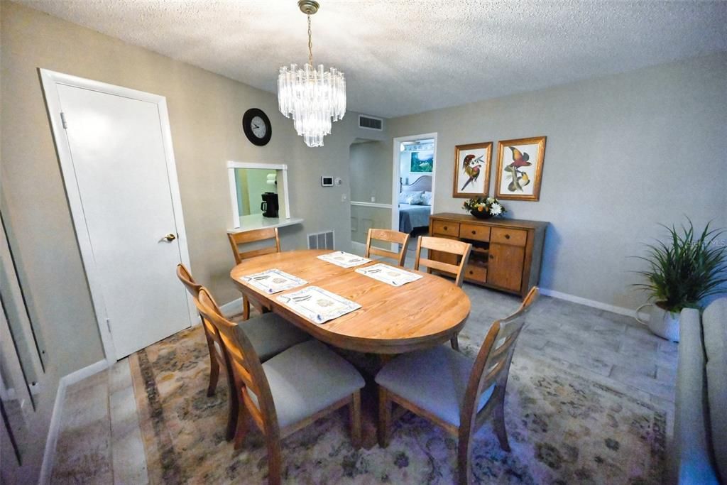 Activo con contrato: $159,000 (2 camas, 2 baños, 1158 Pies cuadrados)
