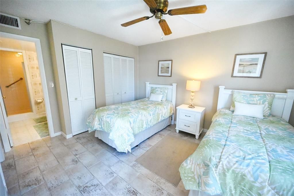 Activo con contrato: $159,000 (2 camas, 2 baños, 1158 Pies cuadrados)