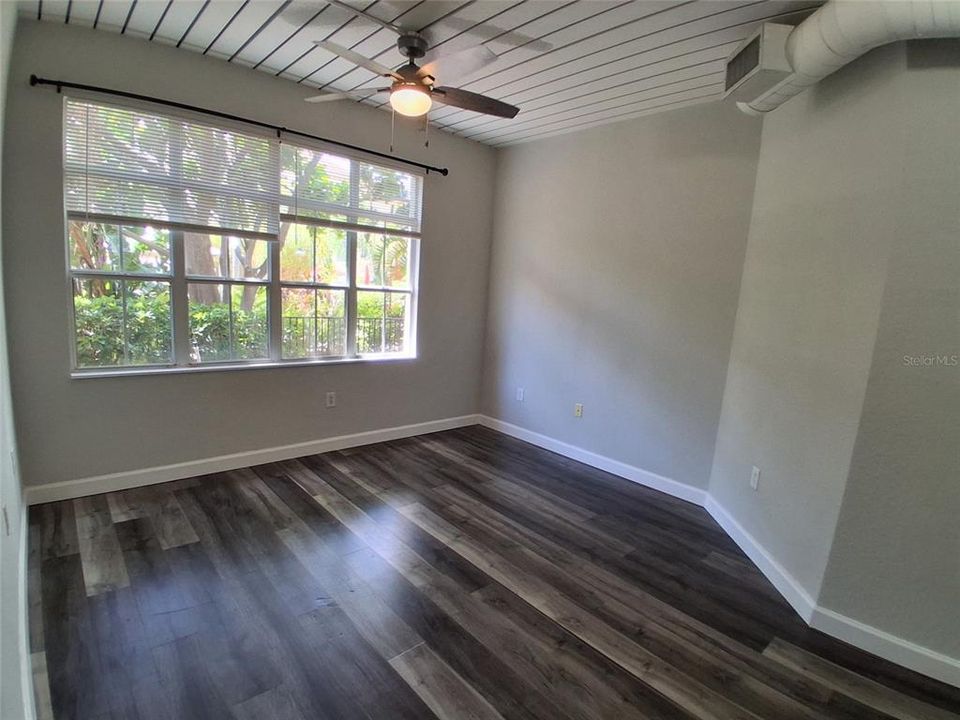 Activo con contrato: $1,850 (1 camas, 1 baños, 789 Pies cuadrados)