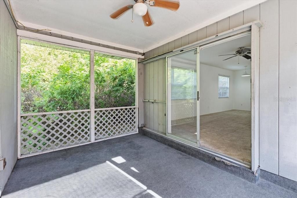 For Rent: $1,550 (3 beds, 2 baths, 1062 Square Feet)
