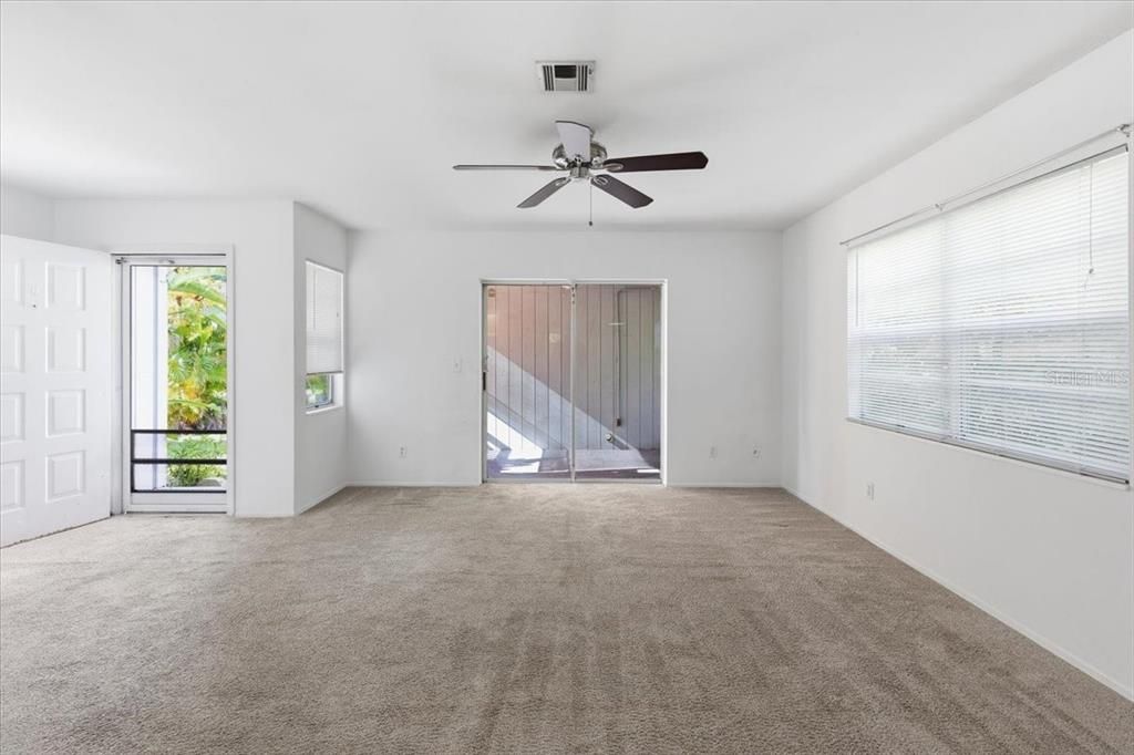For Rent: $1,550 (3 beds, 2 baths, 1062 Square Feet)