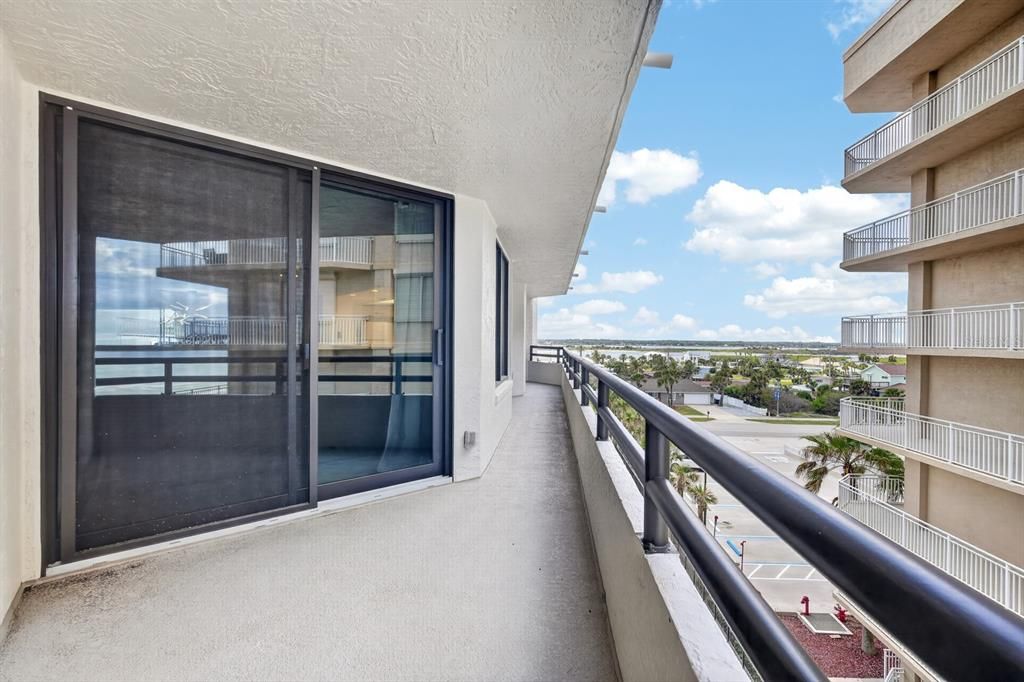 En Venta: $349,000 (2 camas, 2 baños, 1372 Pies cuadrados)