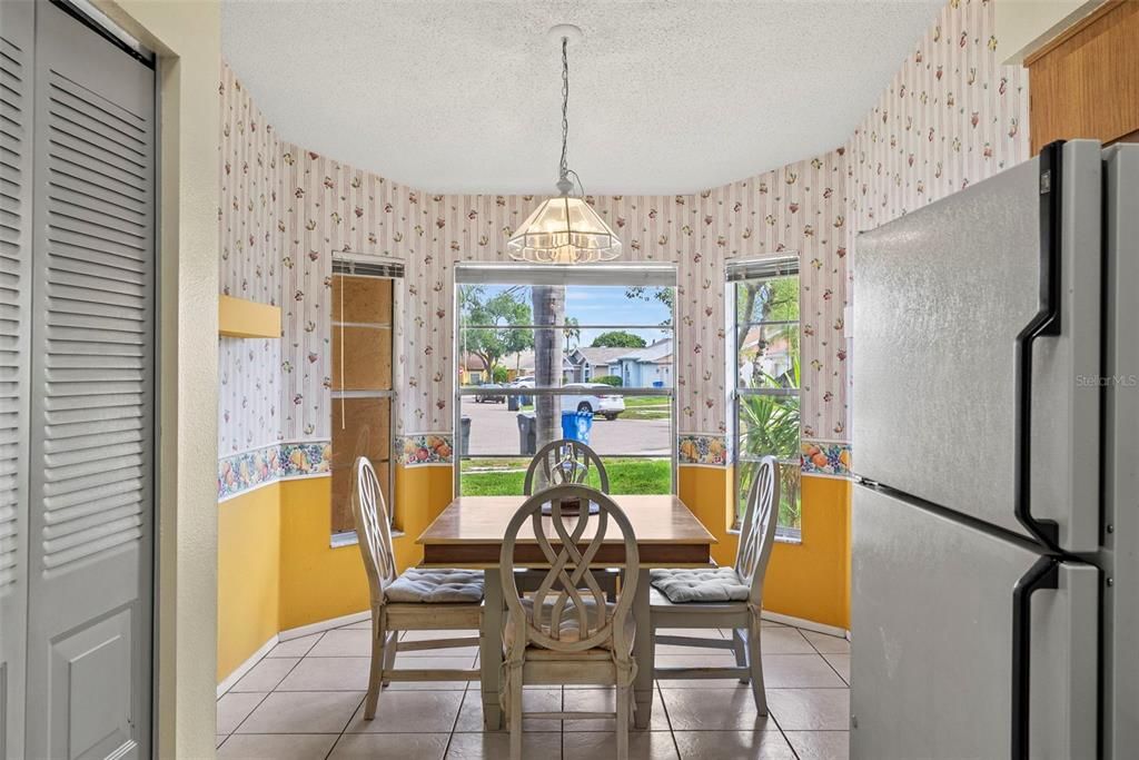 For Sale: $374,900 (3 beds, 2 baths, 1340 Square Feet)