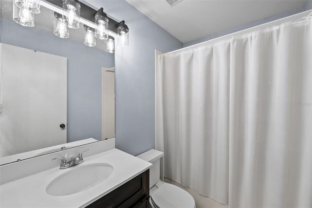 For Sale: $374,900 (3 beds, 2 baths, 1340 Square Feet)