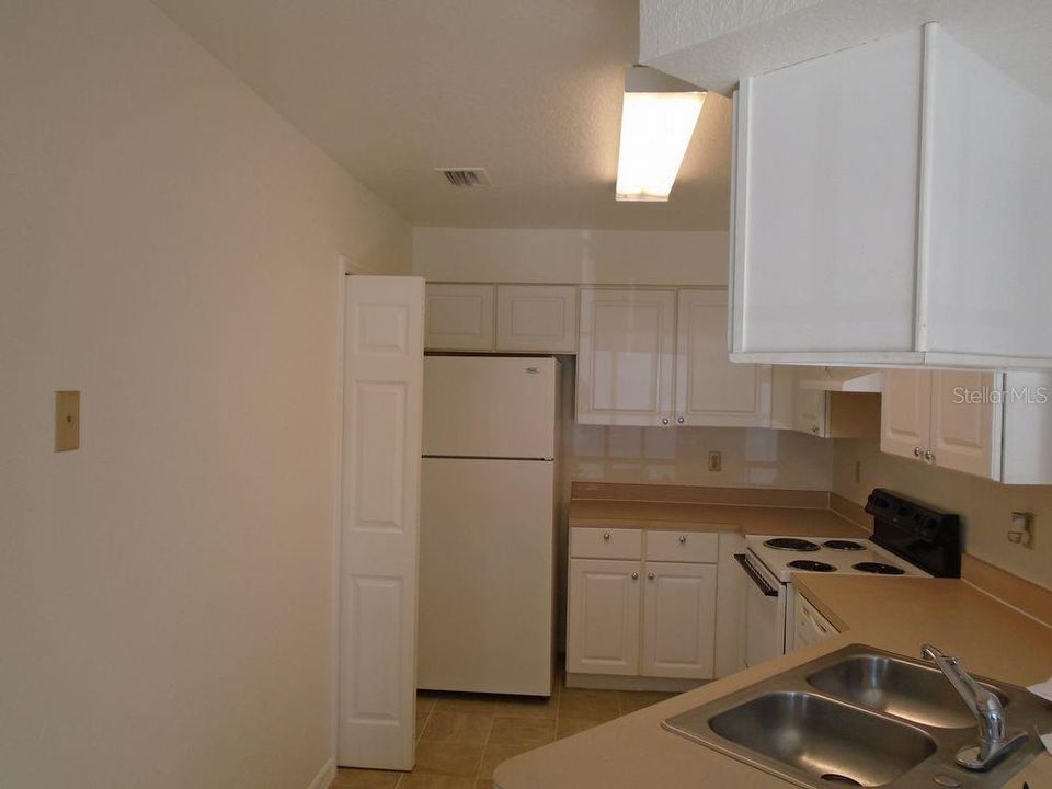 В аренду: $1,495 (2 спален, 2 ванн, 1007 Квадратных фут)