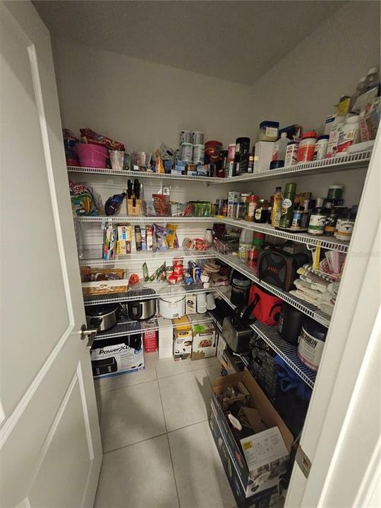 For Rent: $3,500 (6 beds, 3 baths, 3092 Square Feet)
