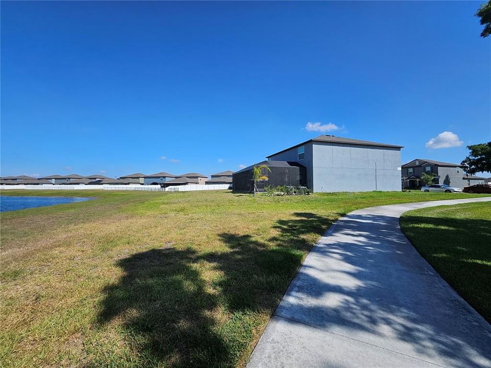 For Rent: $3,500 (6 beds, 3 baths, 3092 Square Feet)