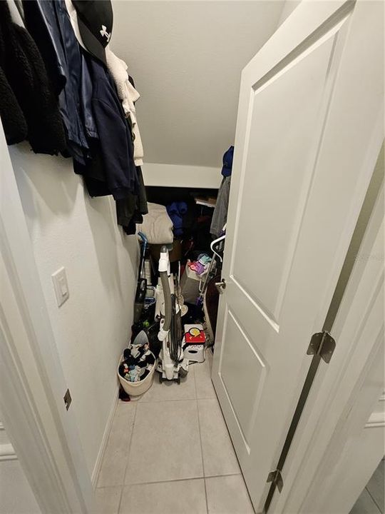 For Rent: $3,500 (6 beds, 3 baths, 3092 Square Feet)