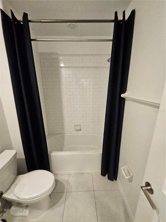For Rent: $3,500 (6 beds, 3 baths, 3092 Square Feet)