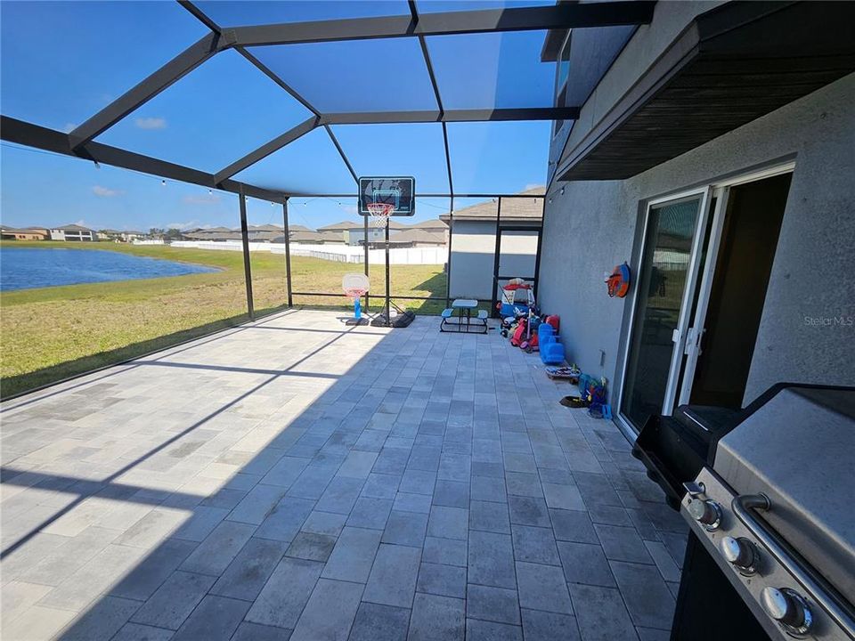 For Rent: $3,500 (6 beds, 3 baths, 3092 Square Feet)