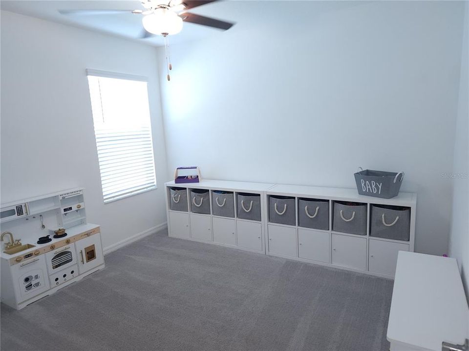 For Rent: $3,500 (6 beds, 3 baths, 3092 Square Feet)