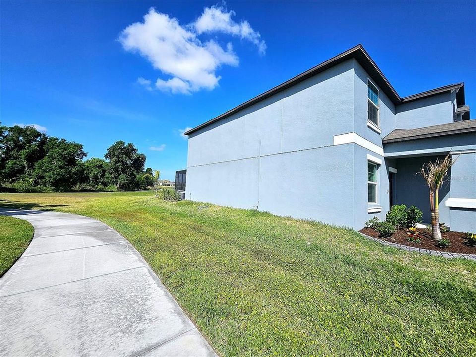 For Rent: $3,500 (6 beds, 3 baths, 3092 Square Feet)