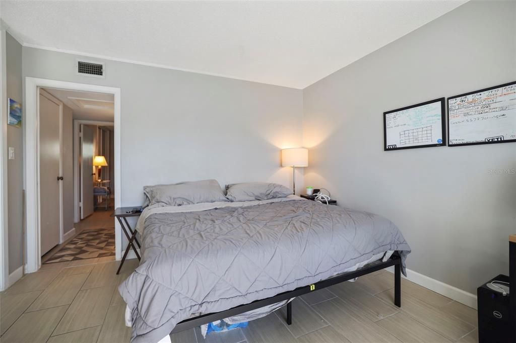 En Venta: $399,000 (2 camas, 1 baños, 1005 Pies cuadrados)