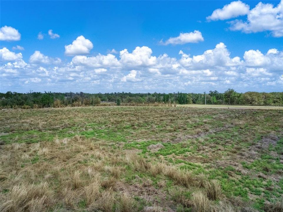 На продажу: $499,000 (14.00 acres)