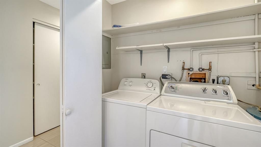Activo con contrato: $179,900 (2 camas, 2 baños, 1008 Pies cuadrados)