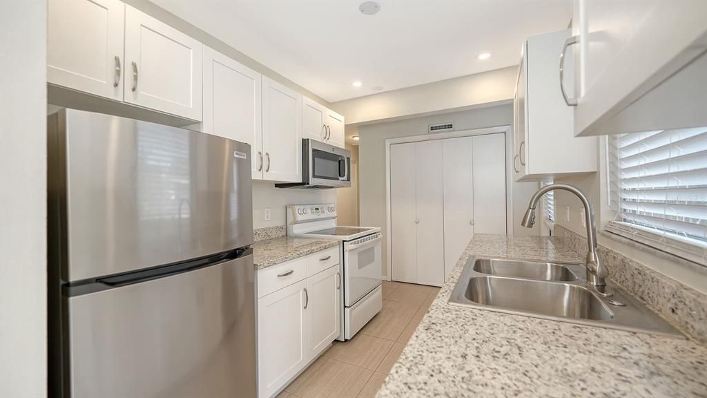 Activo con contrato: $179,900 (2 camas, 2 baños, 1008 Pies cuadrados)