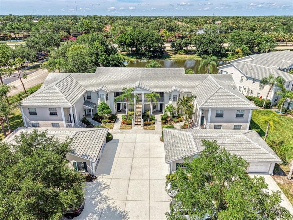 For Sale: $232,000 (2 beds, 2 baths, 1280 Square Feet)