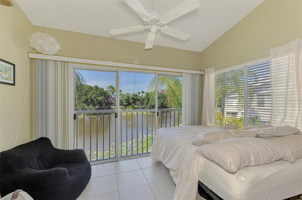 For Sale: $232,000 (2 beds, 2 baths, 1280 Square Feet)