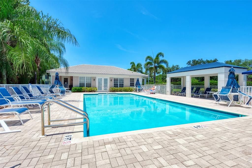 For Sale: $232,000 (2 beds, 2 baths, 1280 Square Feet)