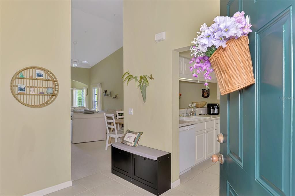 For Sale: $232,000 (2 beds, 2 baths, 1280 Square Feet)