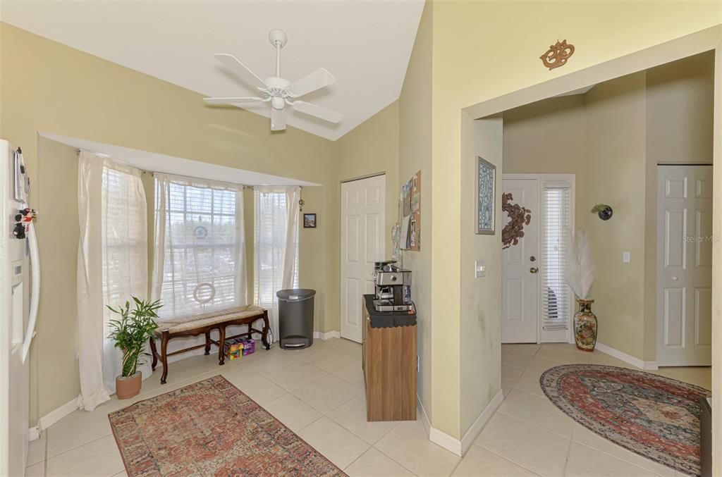 For Sale: $232,000 (2 beds, 2 baths, 1280 Square Feet)