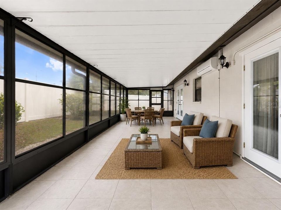 Activo con contrato: $310,000 (3 camas, 2 baños, 1381 Pies cuadrados)