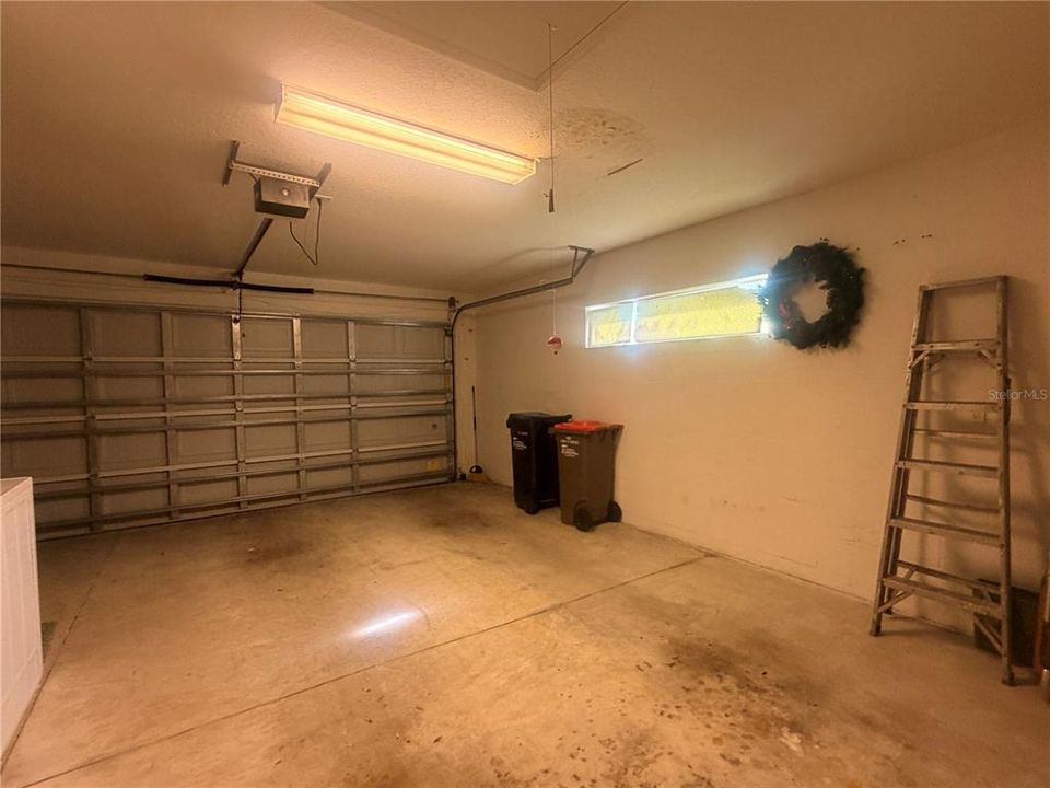 For Sale: $215,000 (2 beds, 2 baths, 1237 Square Feet)