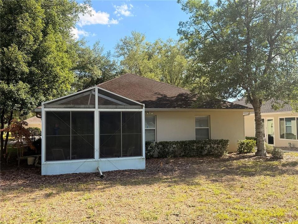 For Sale: $215,000 (2 beds, 2 baths, 1237 Square Feet)